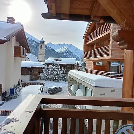 Exceptional In 65 M² With Parking Included Daire Livigno